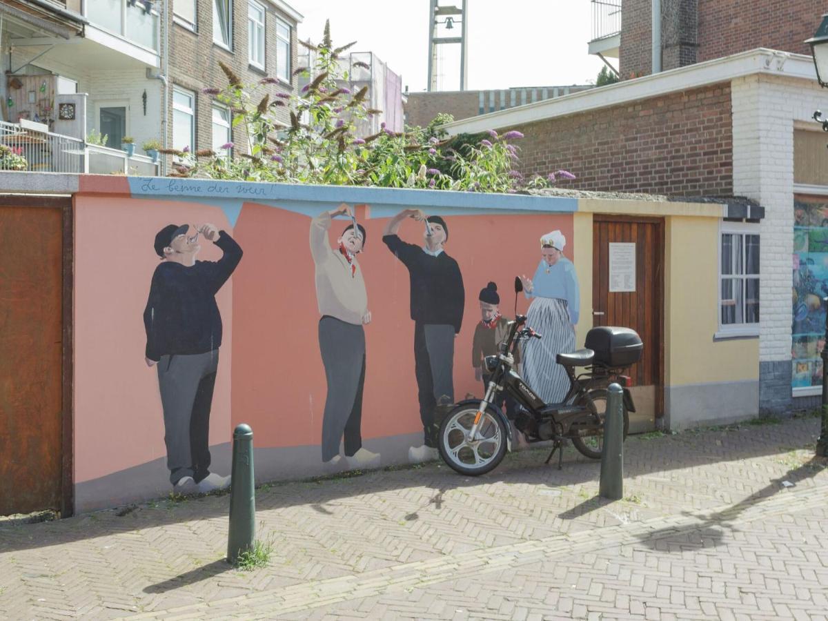 Villa Picturesque Fisherman S House In Scheveningen Near The Shops Den Haag Exterior foto