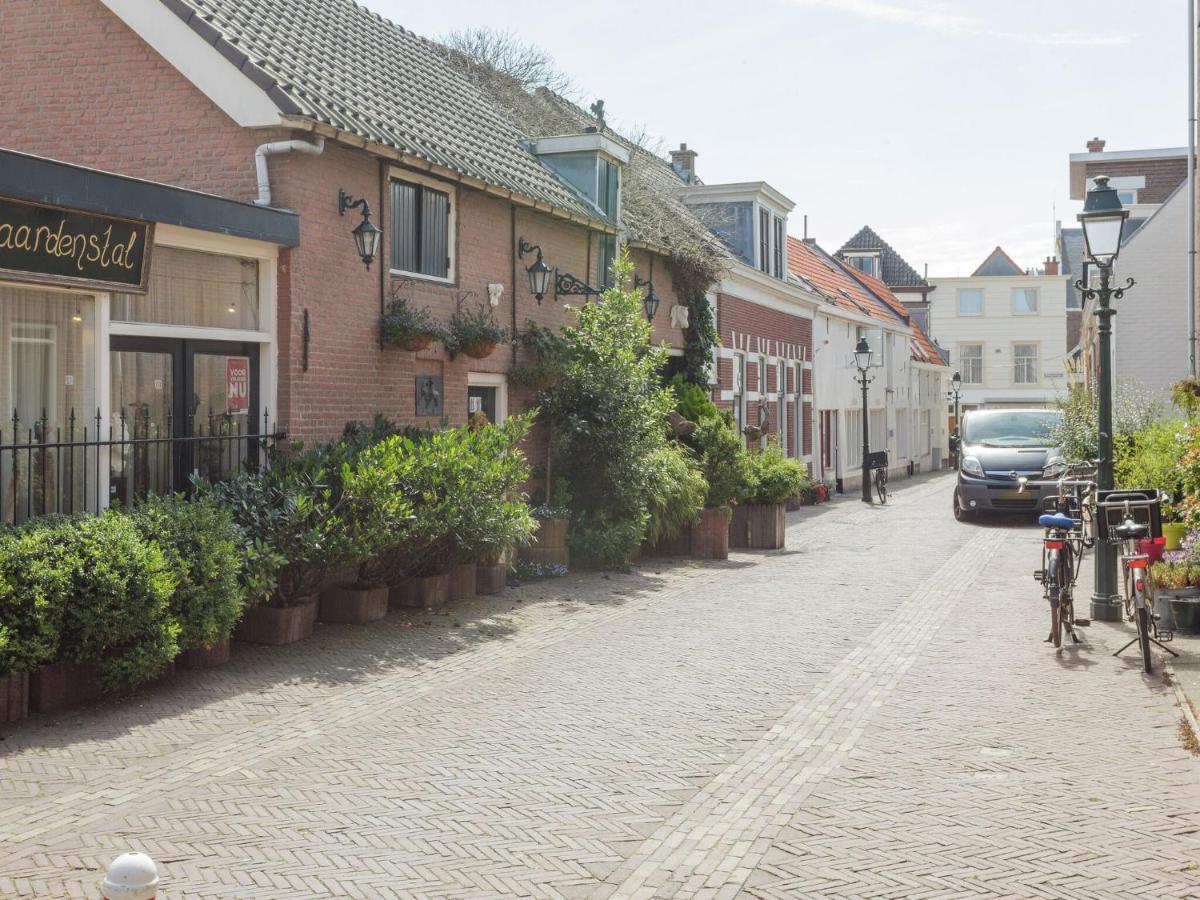 Villa Picturesque Fisherman S House In Scheveningen Near The Shops Den Haag Exterior foto